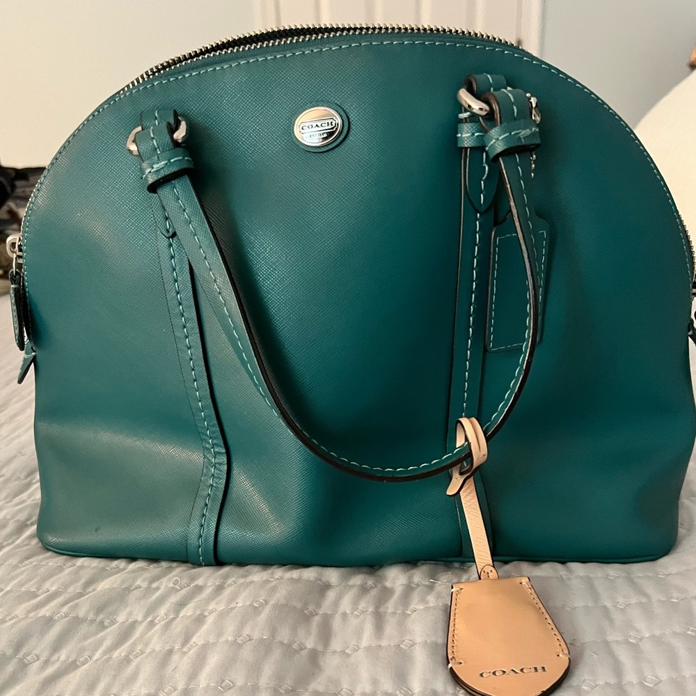 Like new Authentic Coach purse